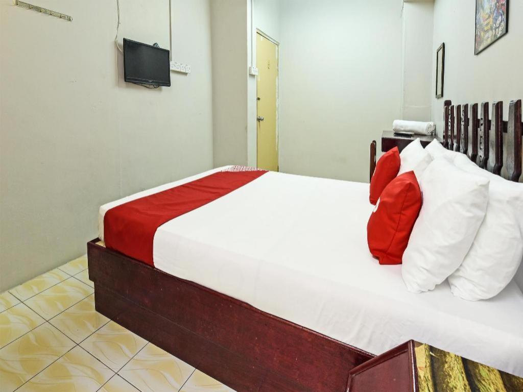 Super Oyo Capital O 90659 Raintown Timbers Hotel Taiping Exterior photo